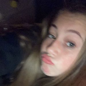 Meet your Posher, Vananh